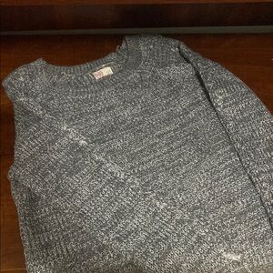 Time and Tru Gray Crew Neck Sweater